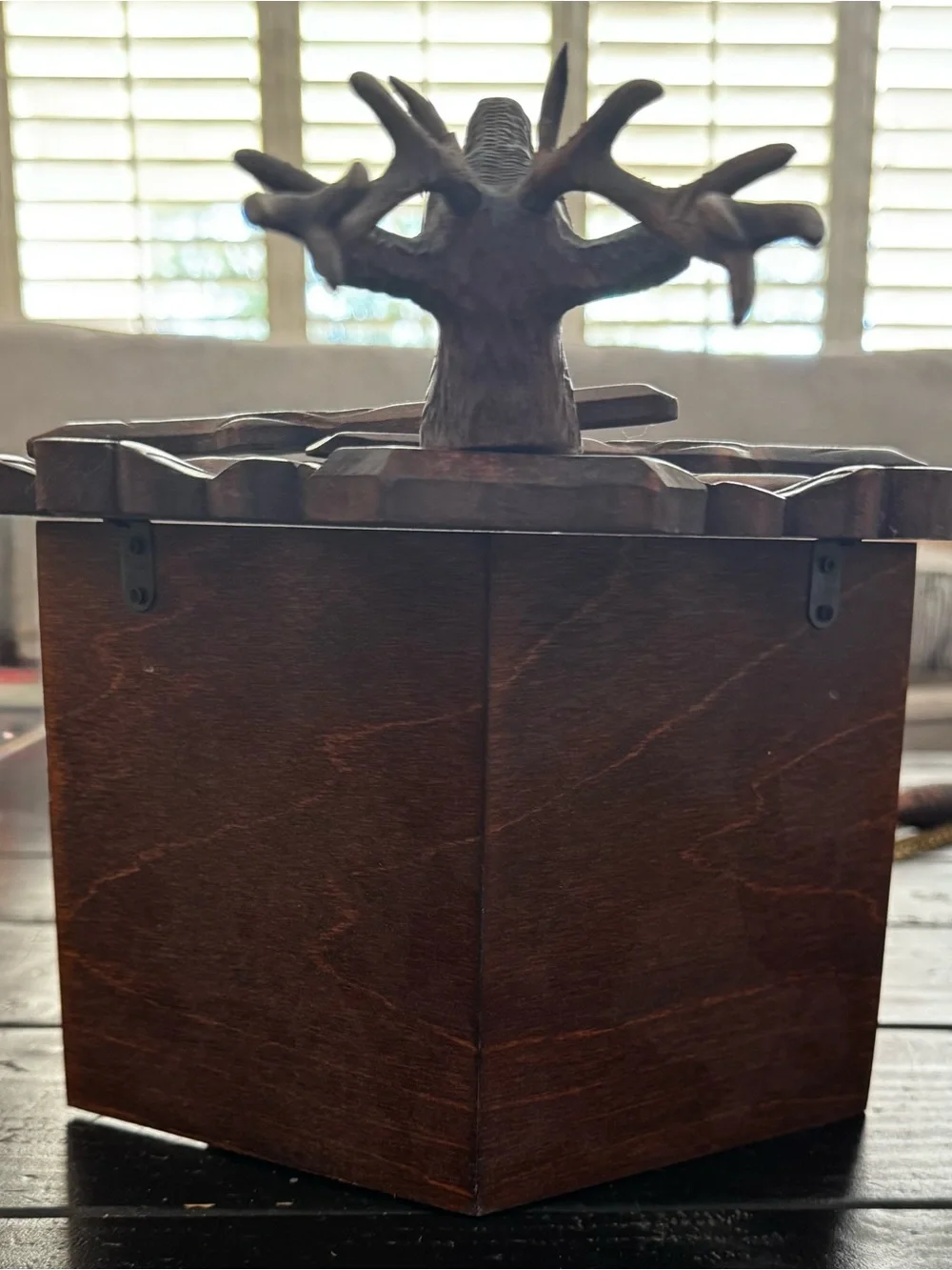 Hand-Carved Brown Cuckoo Wall Clock - Hones